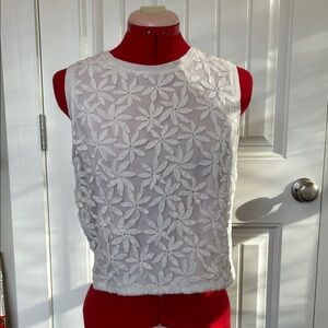 Xhilaration White Floral Sleeveless Blouse